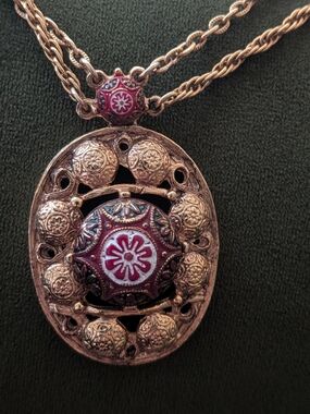 vintage Celebrity NY Moroccan matrix necklace features a large red and gold